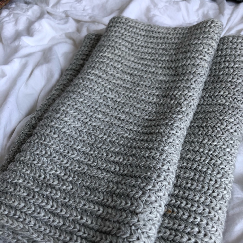 Chunky wool infinity scarf